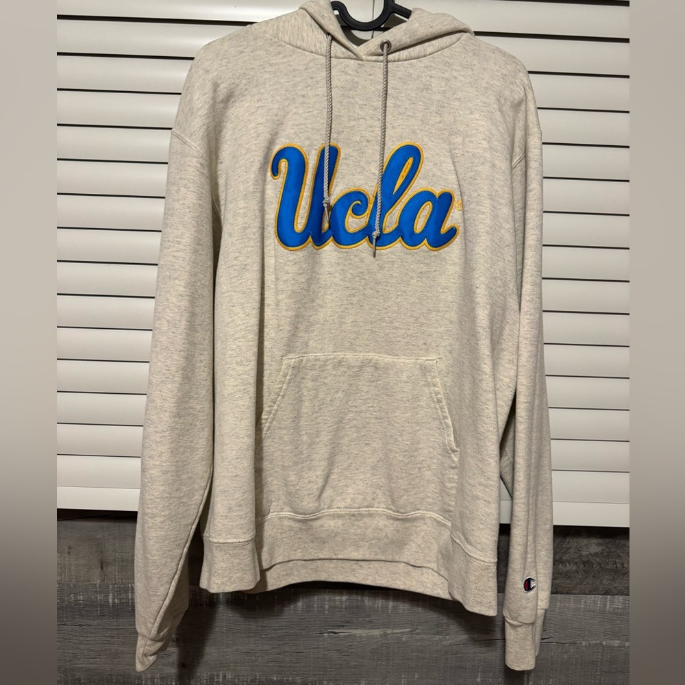 Champion Authentic Athleticwear Tag